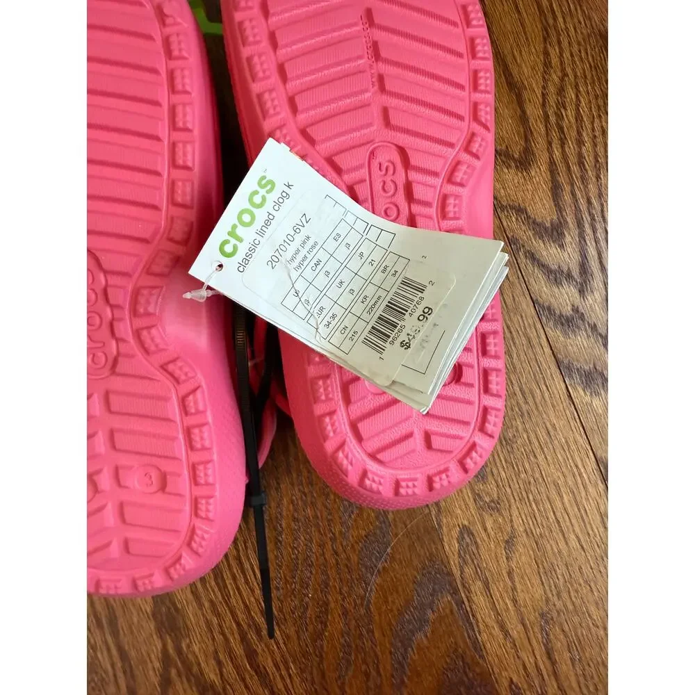 NWT Crocs Kids Lined Classic Clog